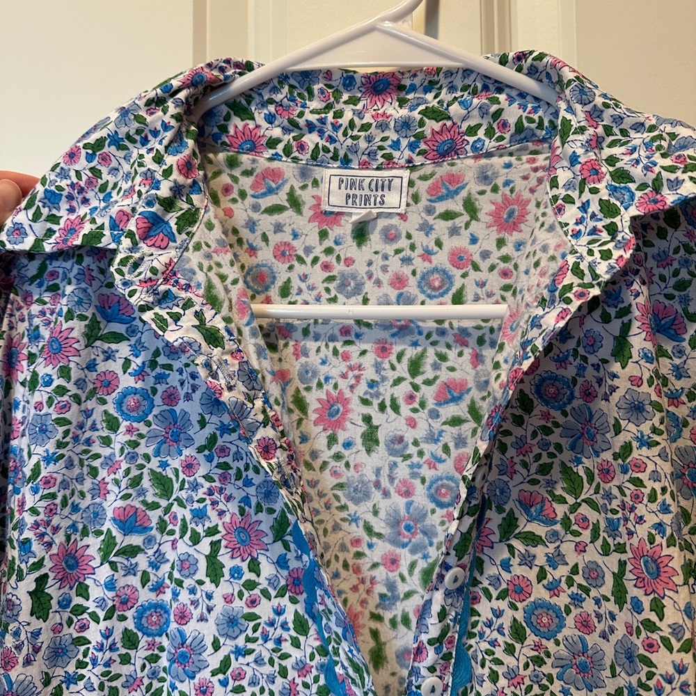 Tuckernuck Pink City Prints Floral Blue and Pink Women's Dress - Picture 4 of 6